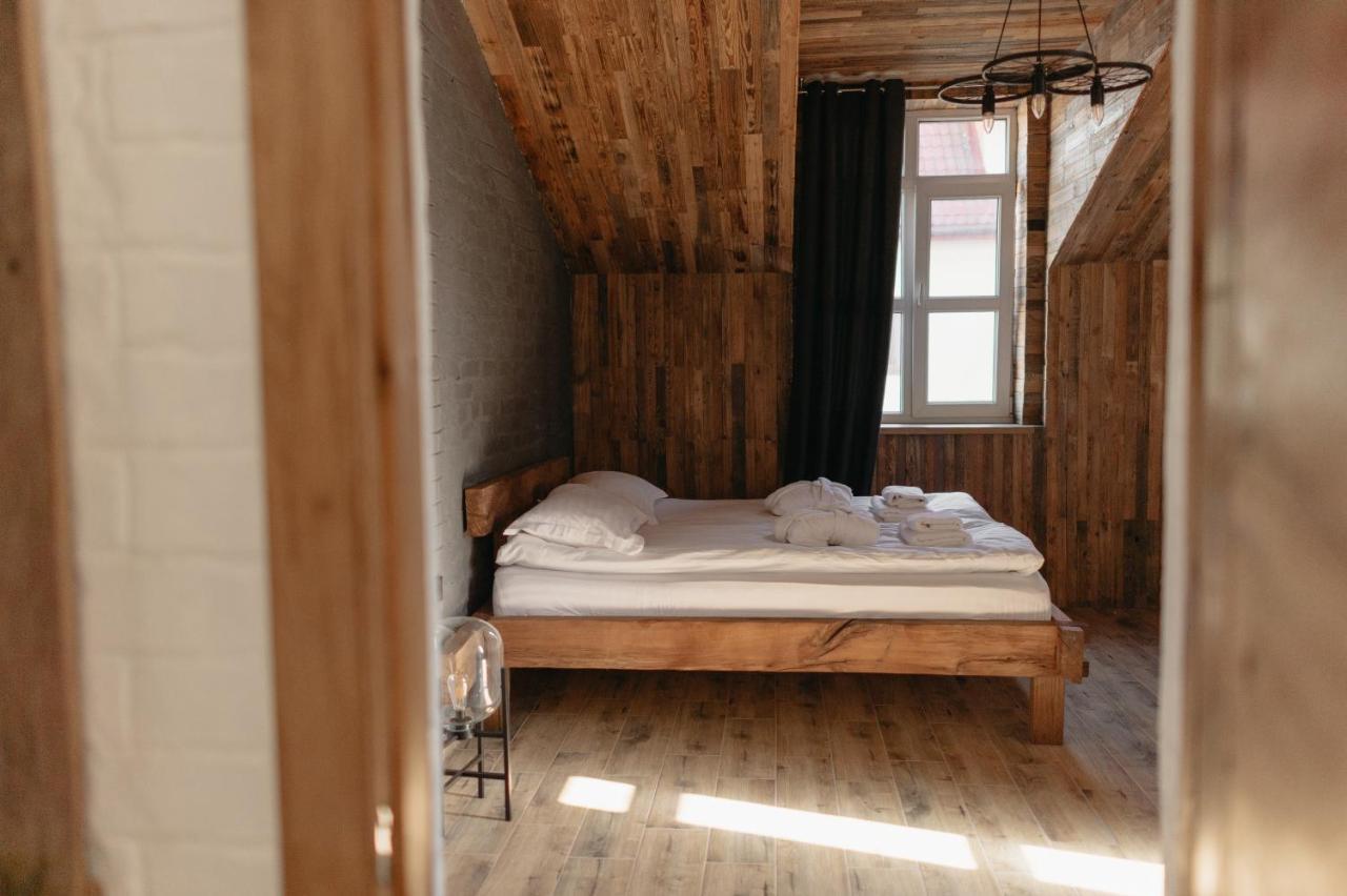 Hotel Dynasty Kamjanets-Podilskyi Eksteriør billede